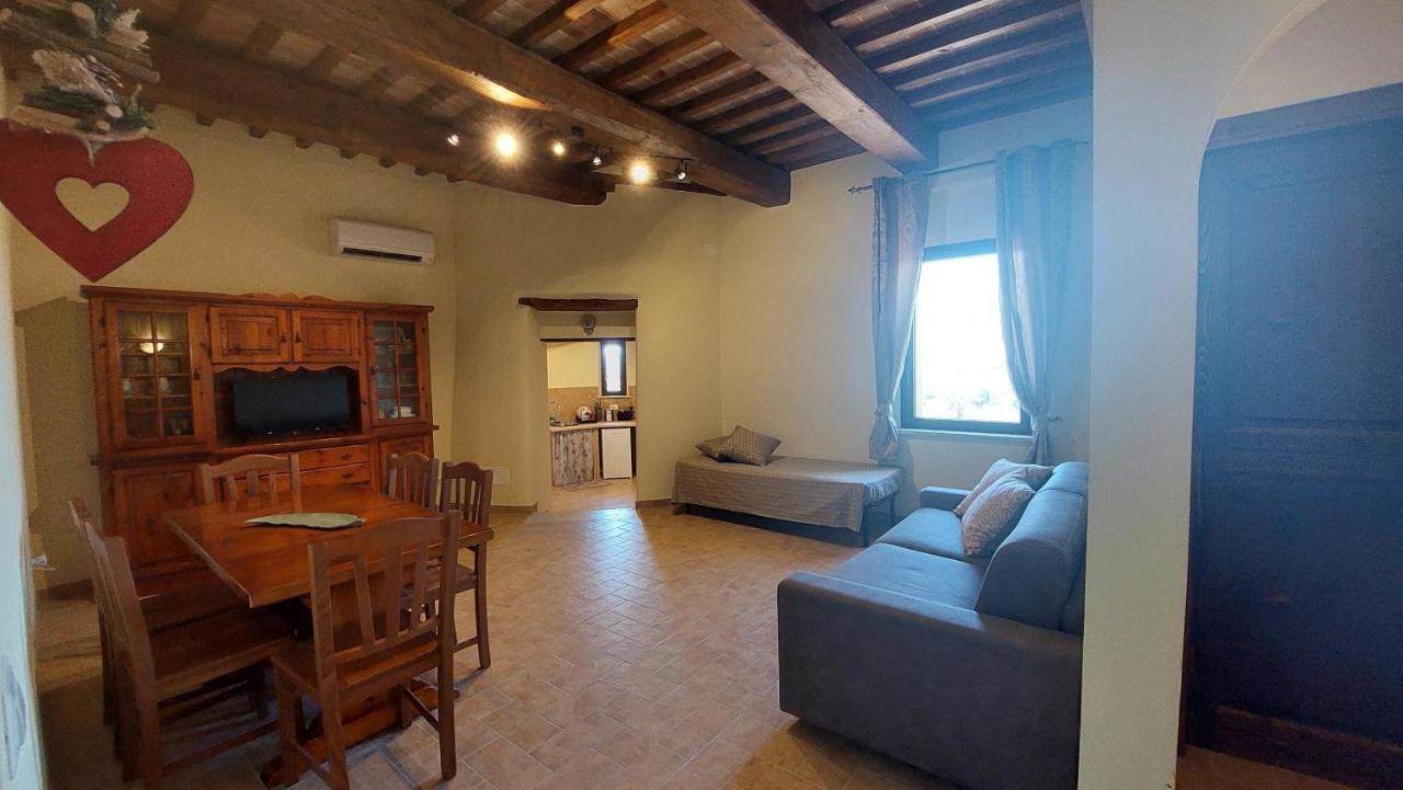 Fattoria La Campigliola Apartment Bagian luar foto
